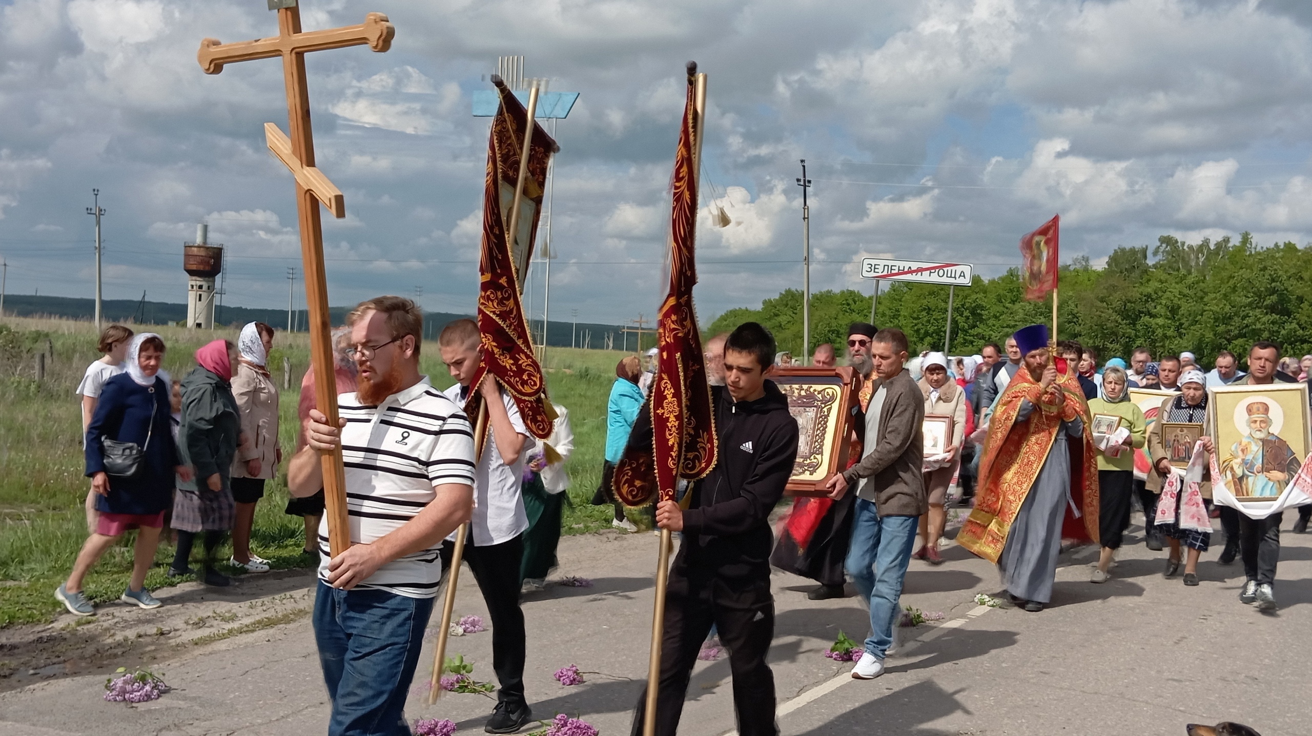 Крестный ход с чудотворной Казанской Жадовской иконой Божией Матери!.