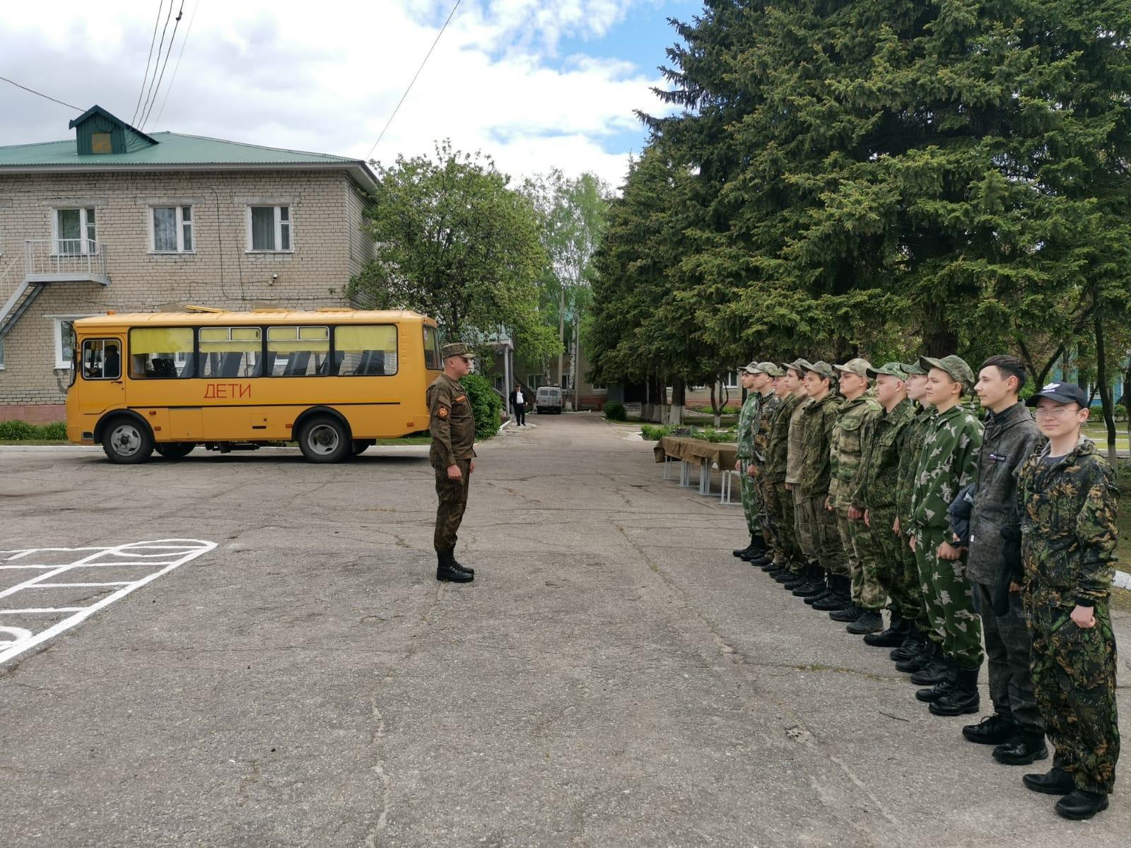 Военно-полевые сборы среди обучающихся 10 классов.