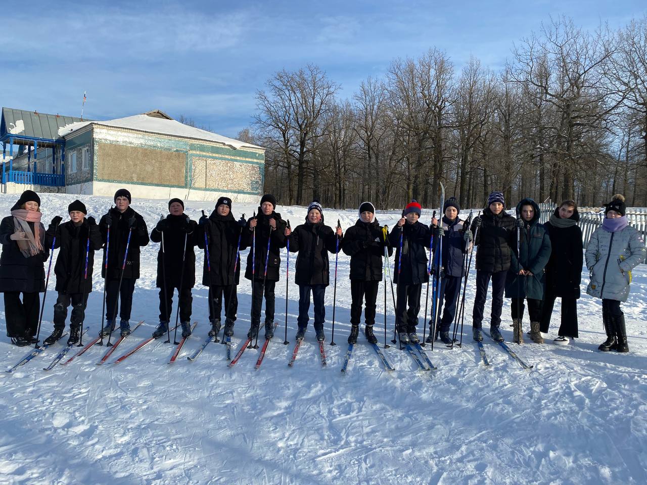 Урок физической культуры по лыжной подготовке.